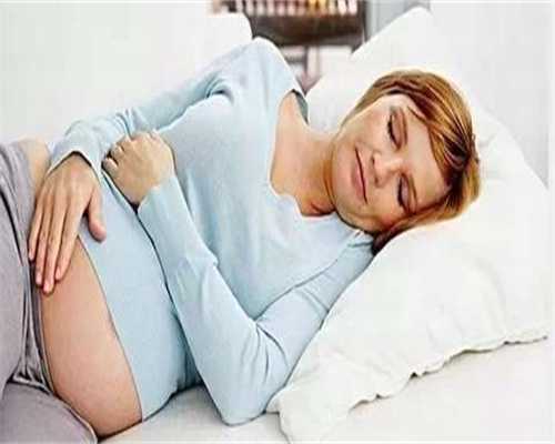 Q4aa囊胚分离成双胞胎的机率大不大？