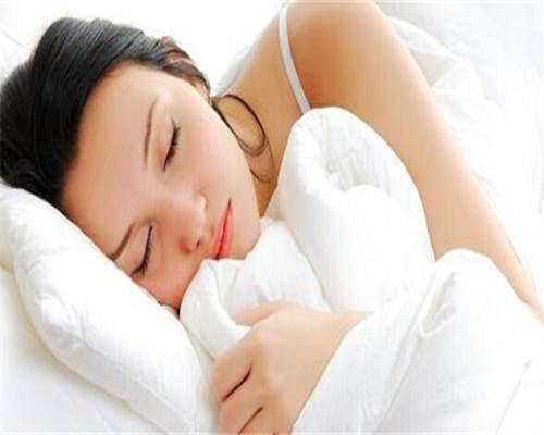 供卵公司-4aa囊胚会分裂变成双胎的几率大吗？